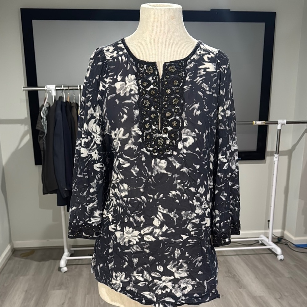 Tory Burch Black and White Graphic Blouse‎ with Bib Collar